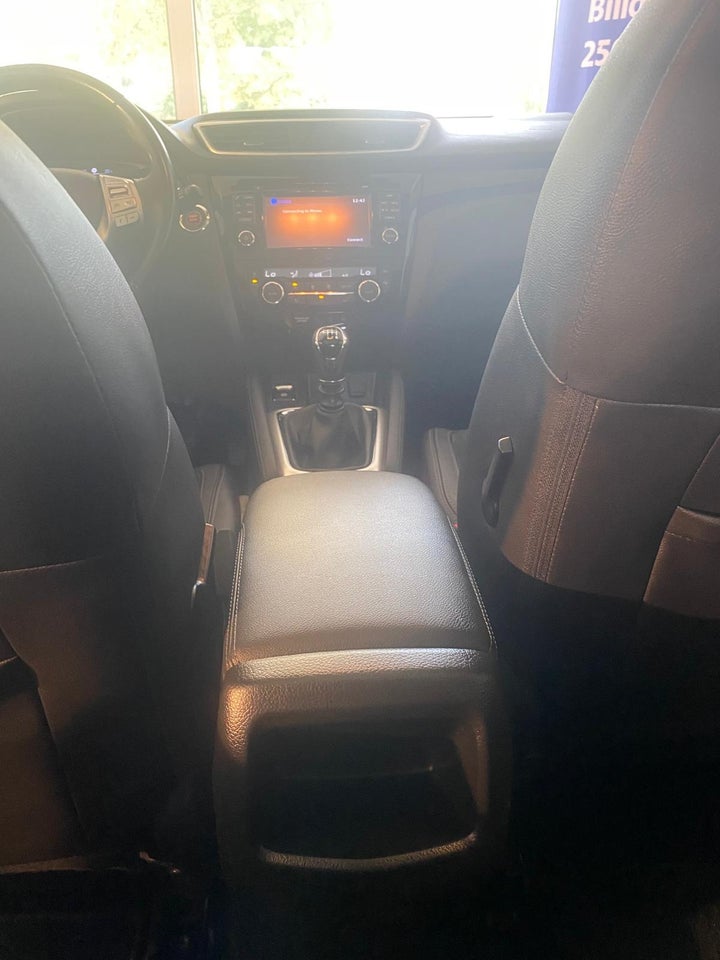 Nissan Qashqai 1,2 Dig-T 115 Tekna 5d