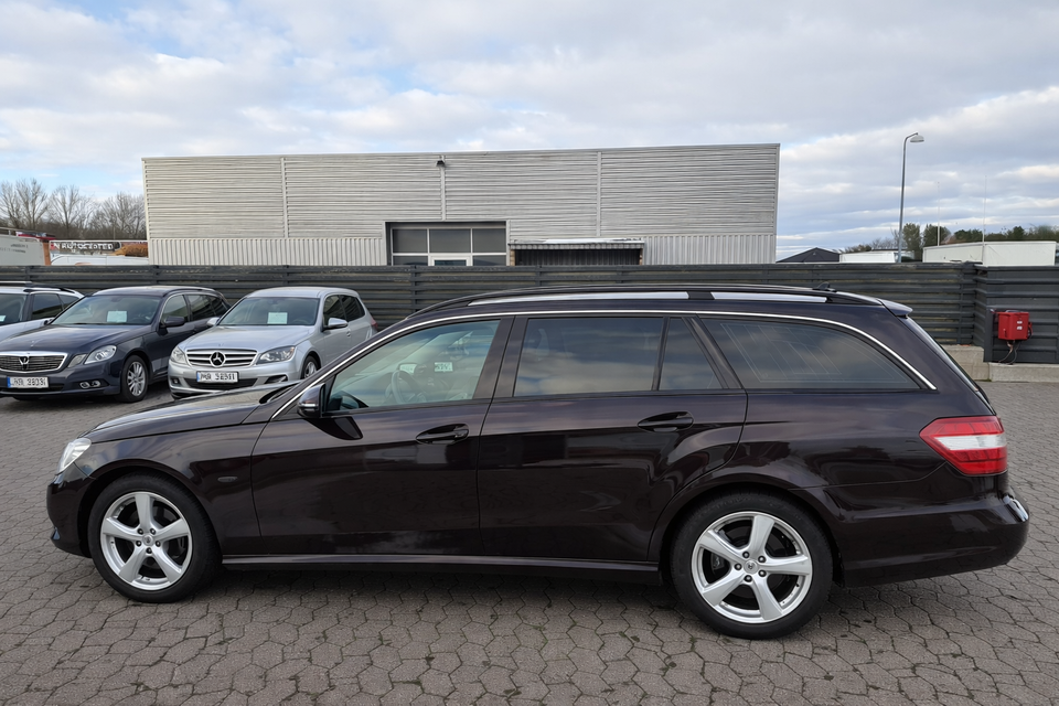 Mercedes E200 2,2 CDi stc. aut. BE 5d