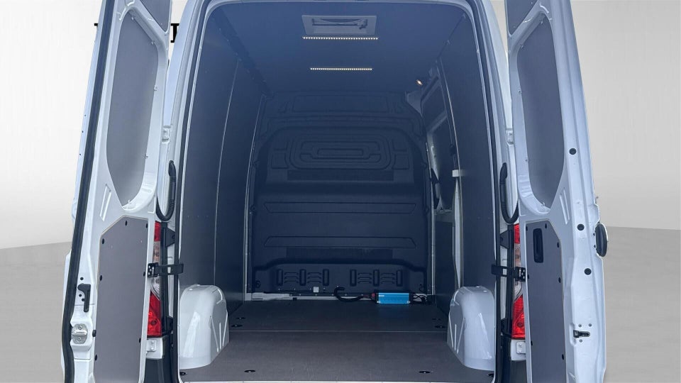 Mercedes Sprinter 215 2,0 CDi A2 Kassevogn aut. FWD