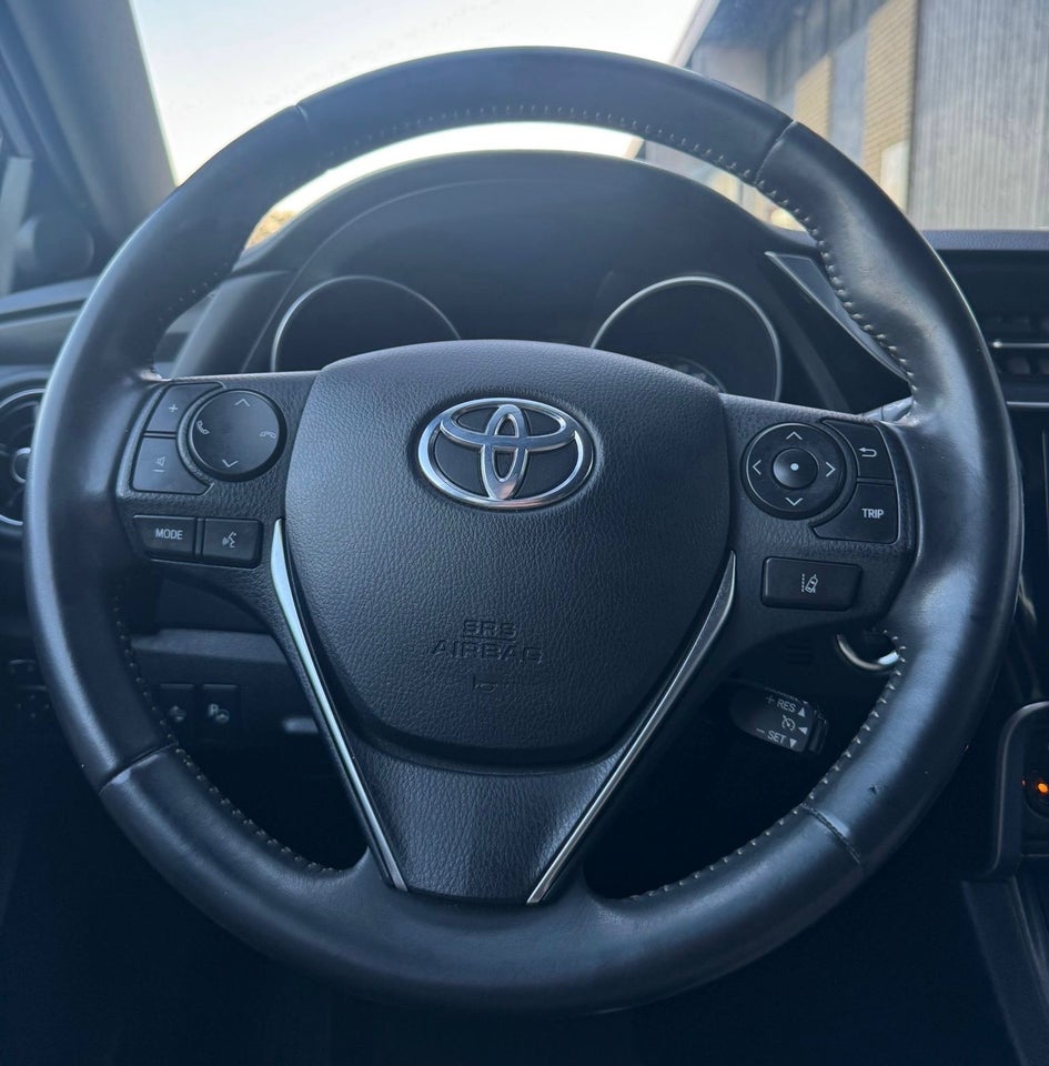 Toyota Auris 1,2 T T2 Comfort 5d