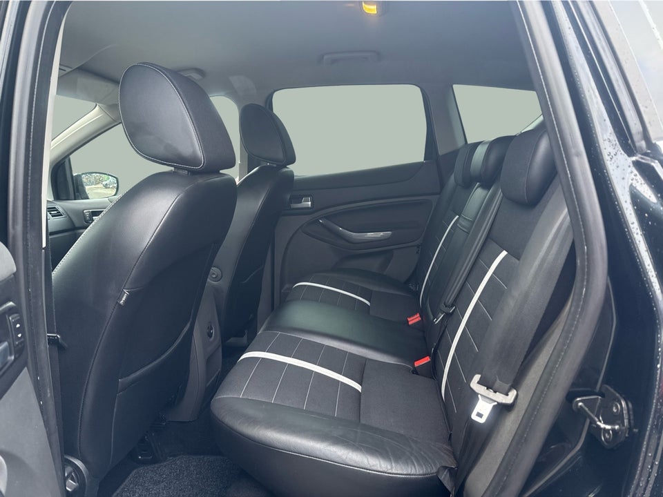 Ford Kuga 2,0 TDCi 140 Titanium 5d