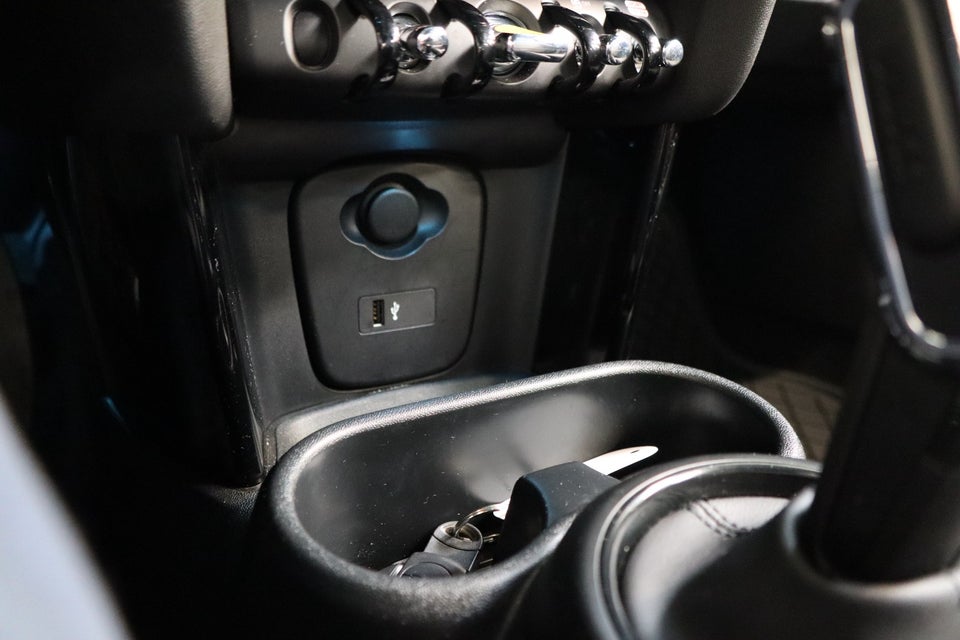 MINI Cooper SE Classic Trim 3d