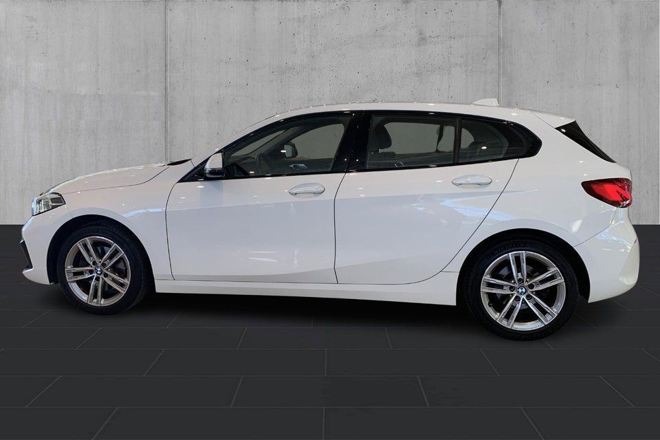 BMW 118i 1,5 Sport Line aut. 5d