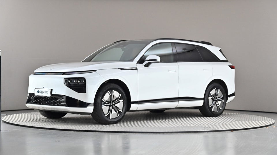 Xpeng G9 Standard Range 5d