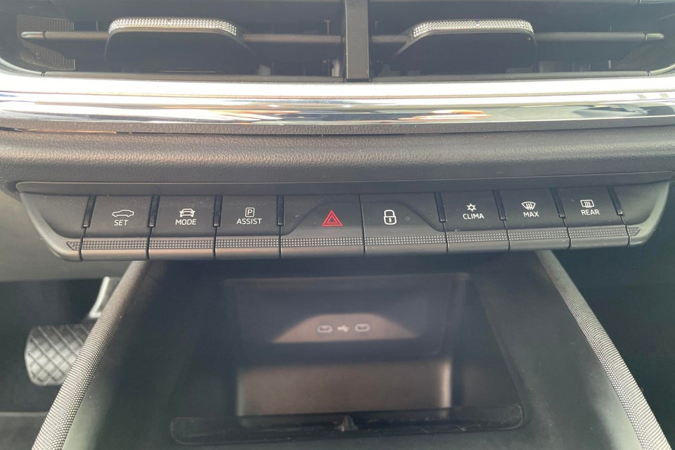 Skoda Enyaq 60 iV Loft 5d