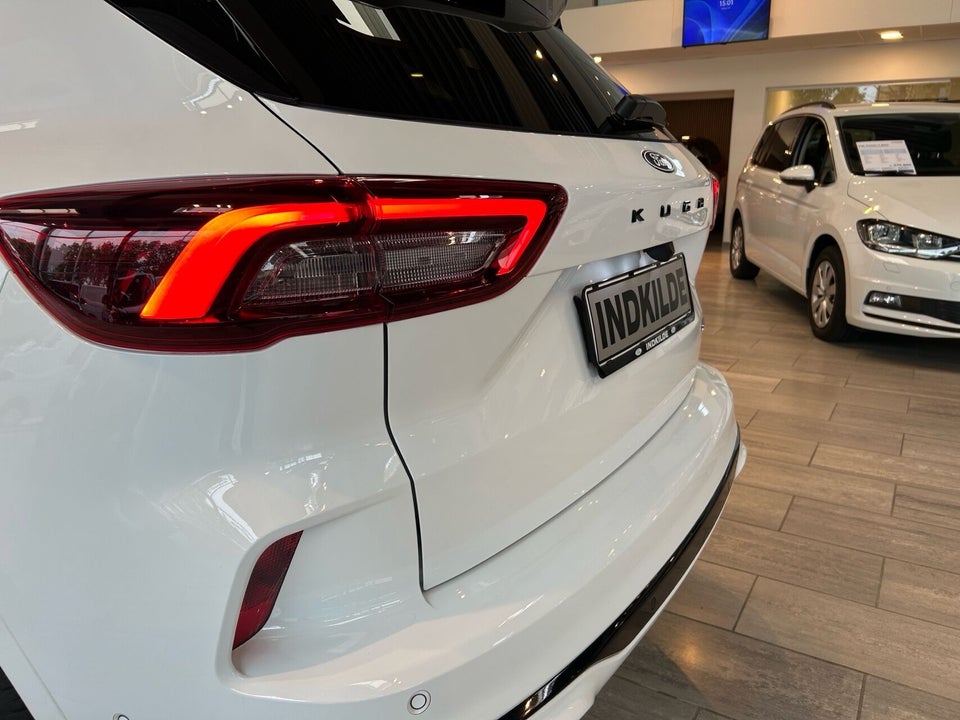 Ford Kuga 2,5 PHEV ST-Line X CVT 5d