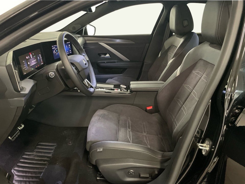Opel Astra-e 54 GS 5d