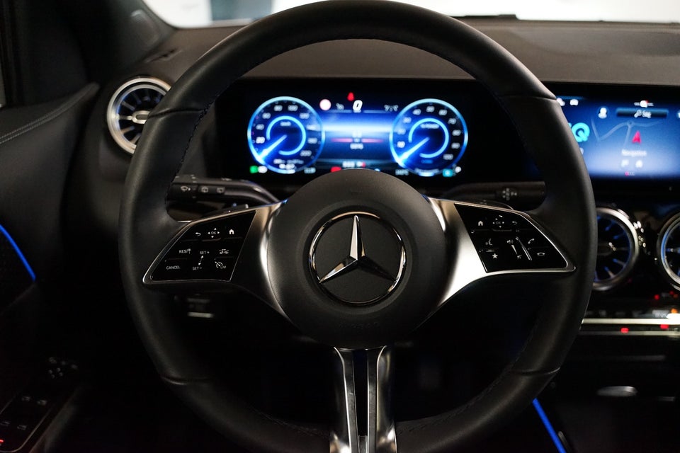 Mercedes EQA250+ Progressive Advance 5d