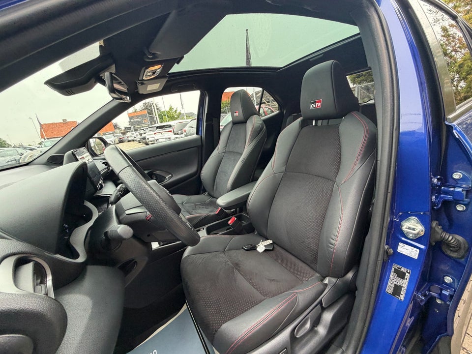 Toyota Yaris Cross 1,5 Hybrid GR Sport e-CVT 5d