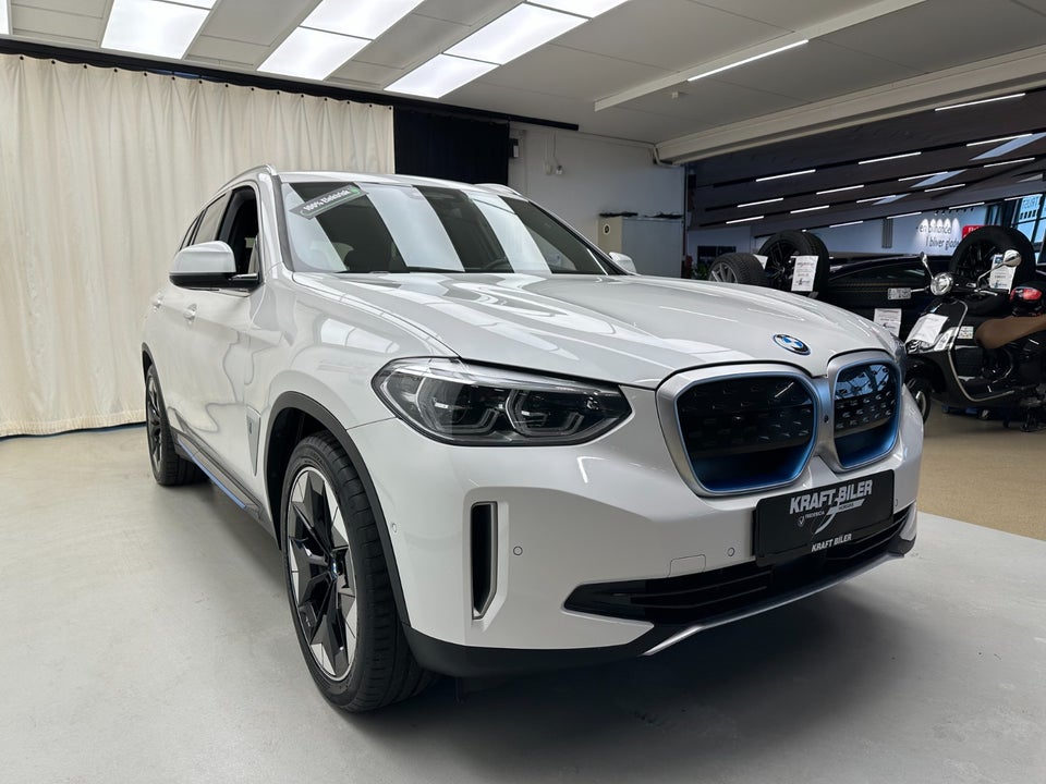 BMW iX3 Charged Impressive 5d