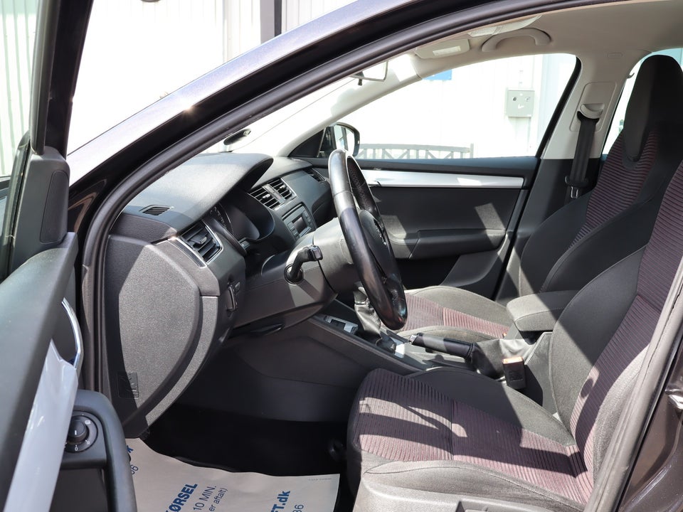 Skoda Octavia 1,4 TSi 140 Elegance Combi 5d