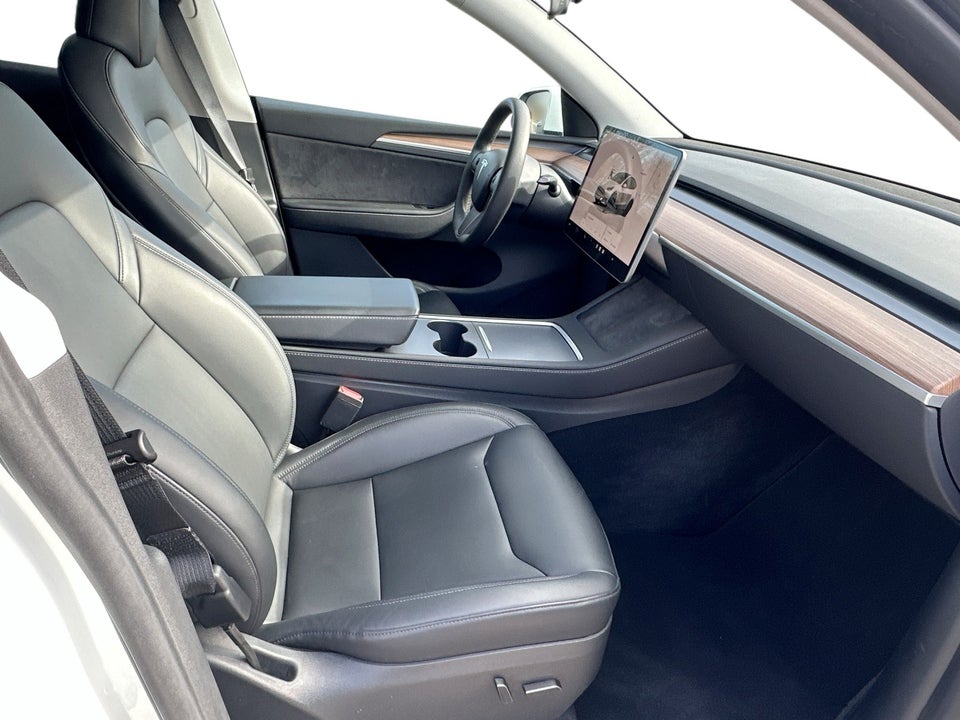 Tesla Model Y Performance AWD 5d