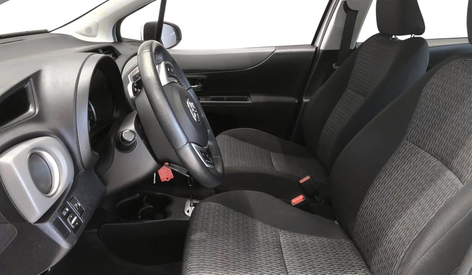 Toyota Yaris 1,3 VVT-i T2 Touch MDS 5d