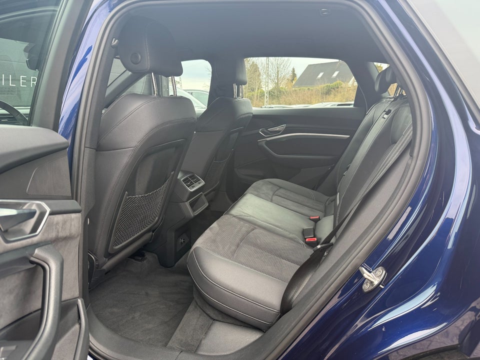 Audi e-tron 55 S-line quattro 5d