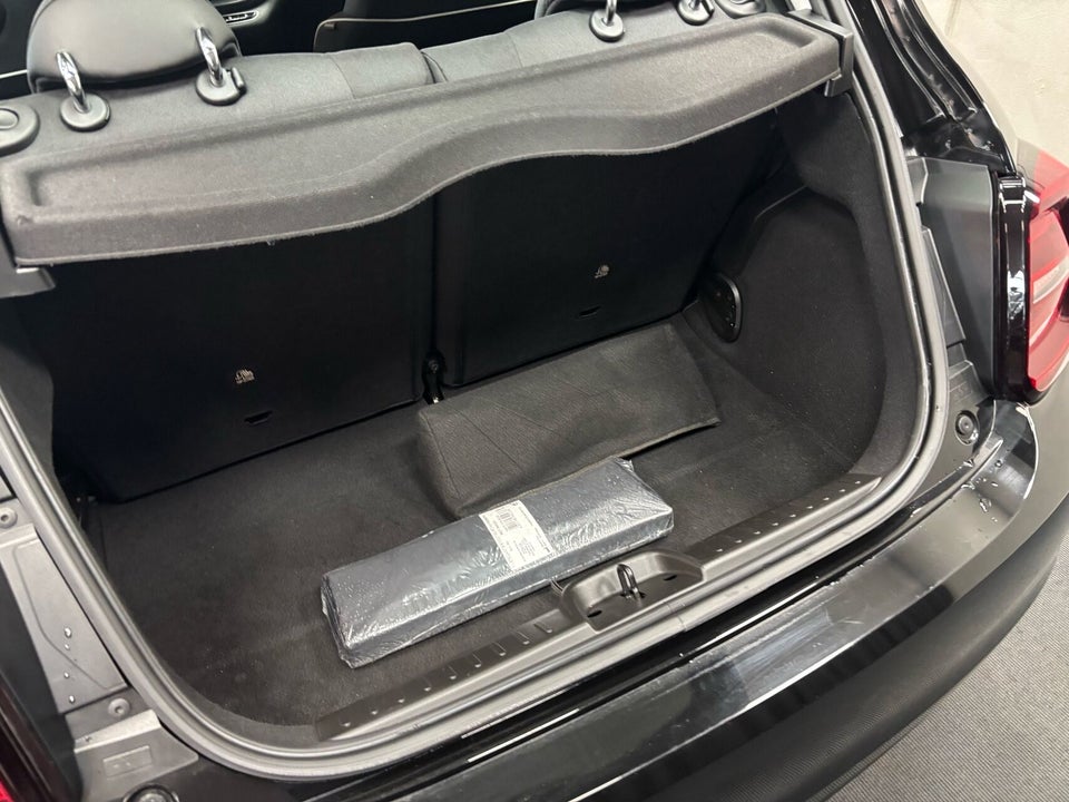 Fiat 500e 42 Icon 3+1 4d