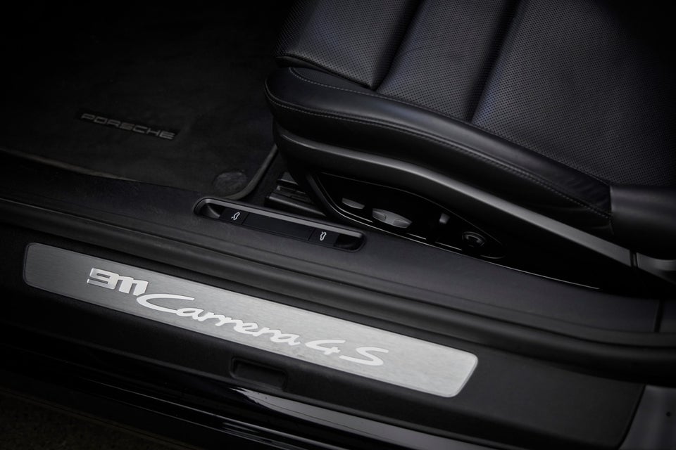 Porsche 911 Carrera 4S 3,0 Cabriolet PDK 2d