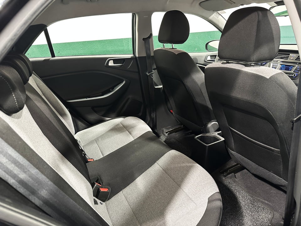 Hyundai i20 1,1 CRDi 75 Trend 5d