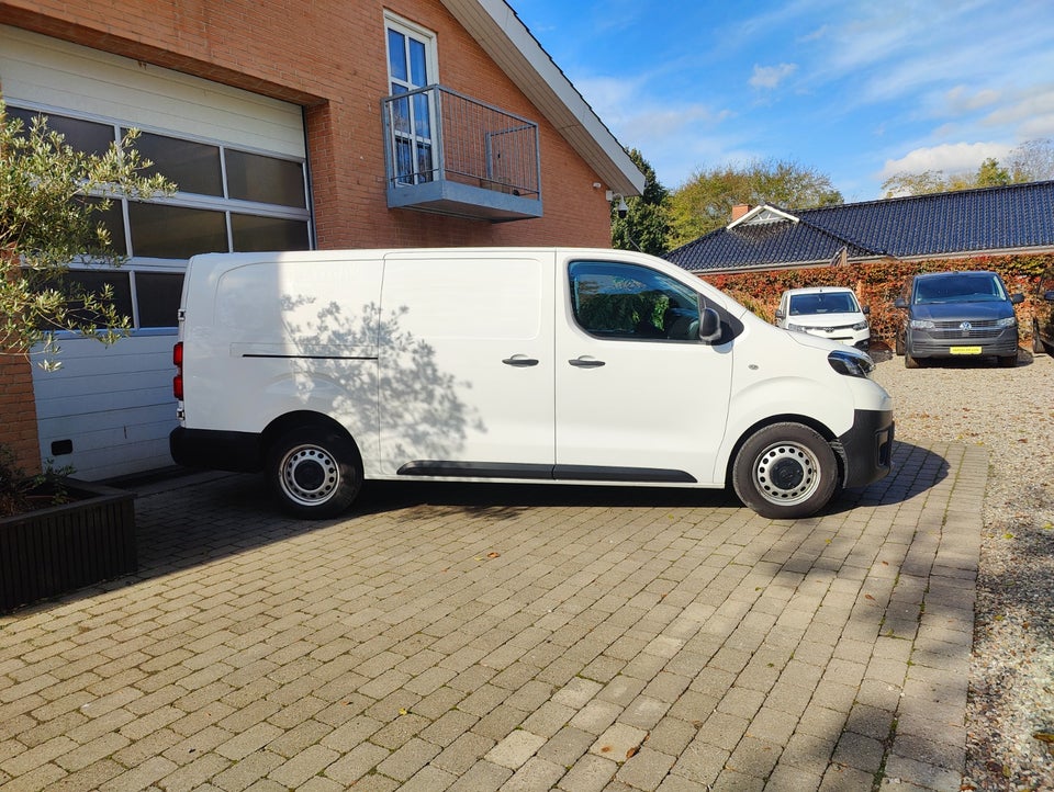 Toyota ProAce 2,0 D 120 Long Comfort 4d