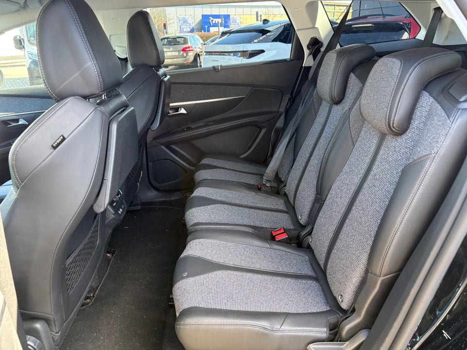 Peugeot 5008 1,2 e-THP 130 Allure 7prs 5d