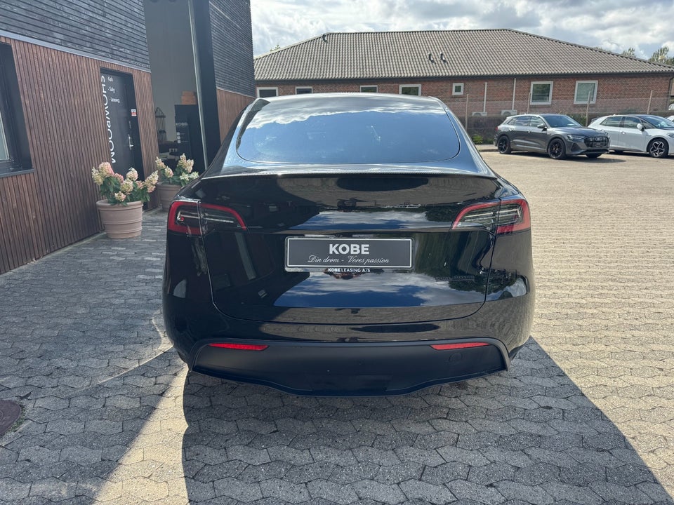 Tesla Model Y Long Range AWD 5d