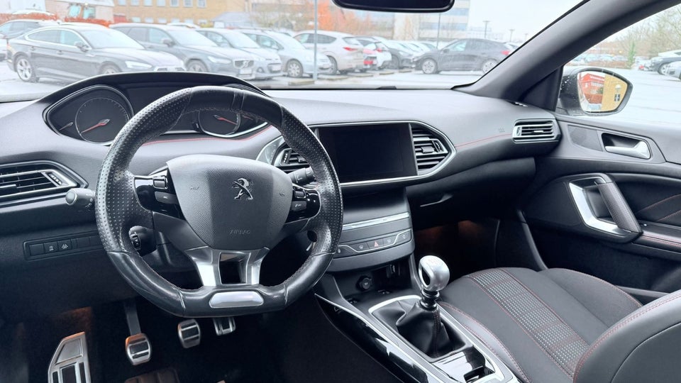 Peugeot 308 1,5 BlueHDi 130 GT Line SW 5d