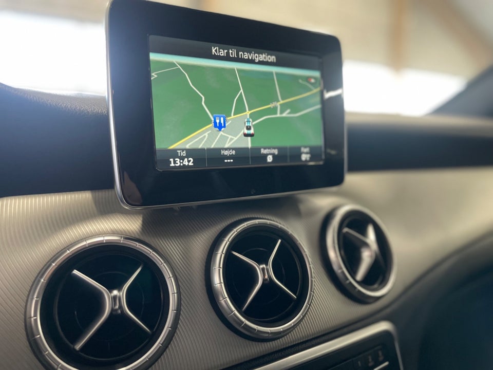 Mercedes CLA200 2,2 CDi Urban Shooting Brake 5d