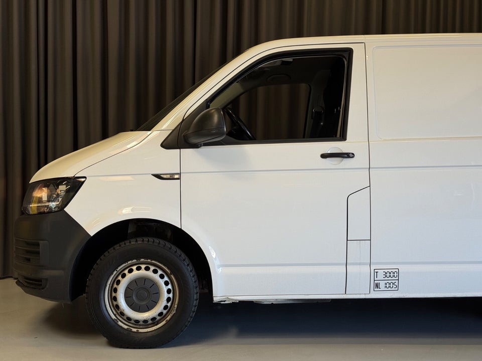 VW Transporter 2,0 TSi 150 Kassevogn kort