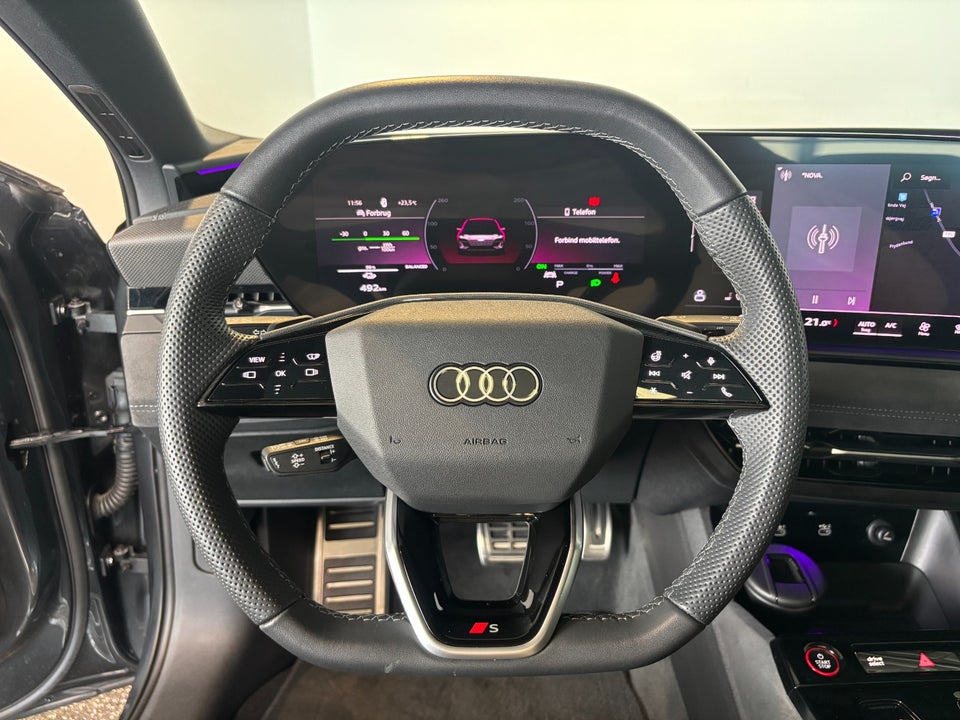 Audi S6 e-tron Avant quattro 5d