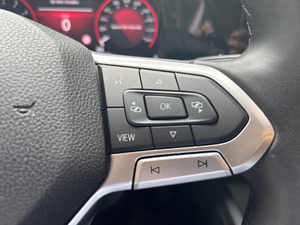 VW Golf VIII 1,5 eTSi 150 Style DSG 5d