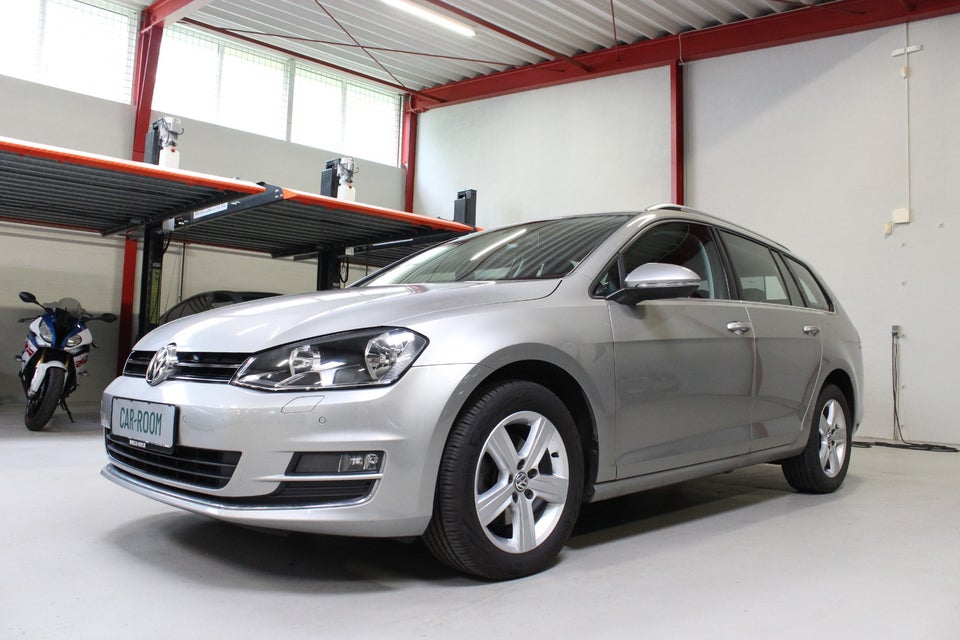 VW Golf VII 1,4 TSi 140 Highline Variant DSG BMT 5d