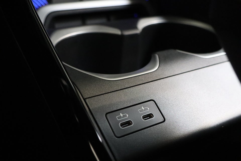 BMW iX2 eDrive20 Fully Charged M-Sport 5d