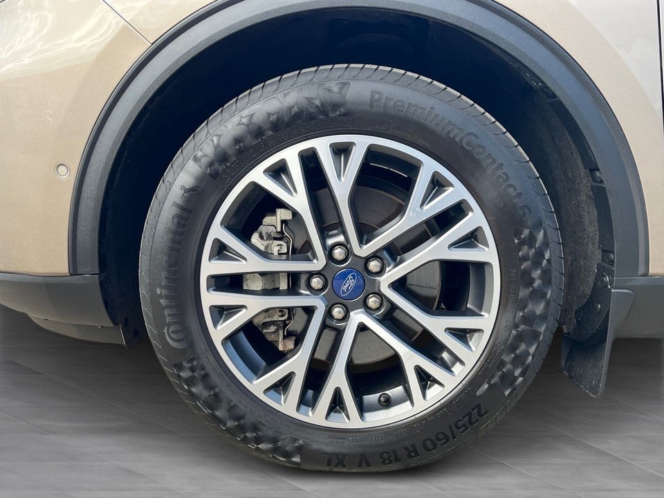 Ford Kuga 2,5 PHEV Titanium X CVT 5d