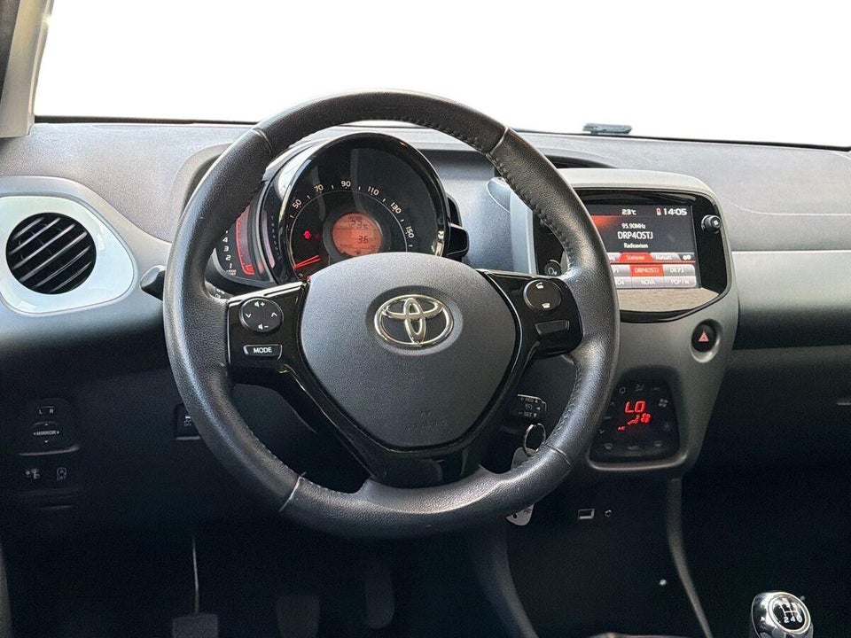 Toyota Aygo 1,0 VVT-i x-sky 5d
