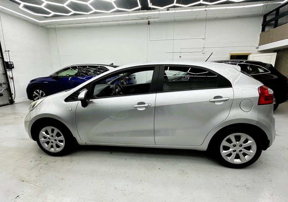 Kia Rio 1,2 CVVT Active 5d