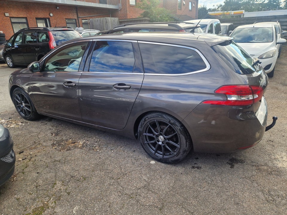 Peugeot 308 1,6 BlueHDi 120 Active SW 5d