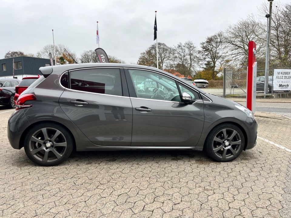 Peugeot 208 1,5 BlueHDi 100 Prestige Sky 5d