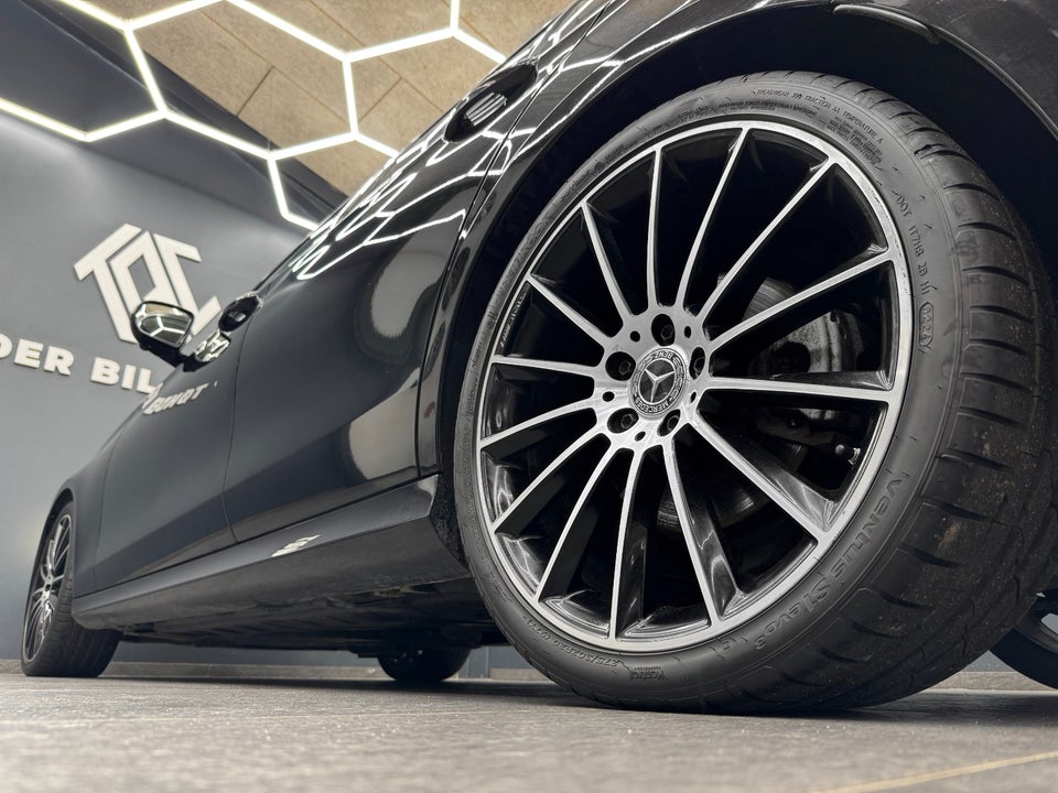 Mercedes E220 d 2,0 AMG Line stc. aut. 5d