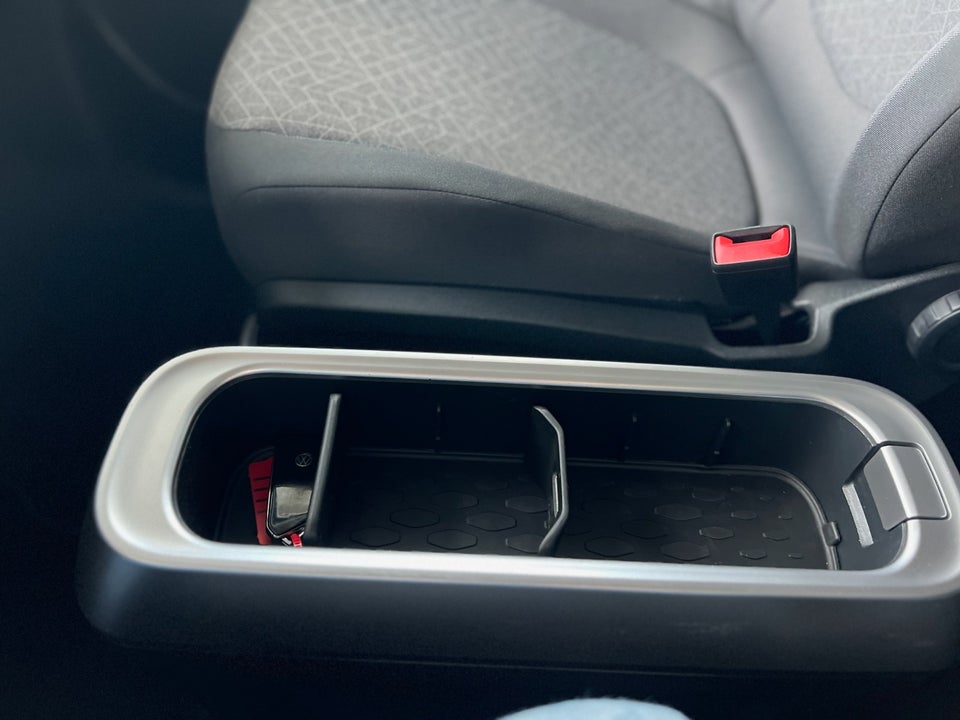 VW ID.Buzz 77 Pro SWB 5d