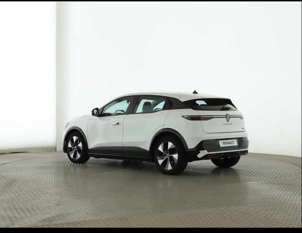 Renault Megane E-Tech 40 Iconic 5d