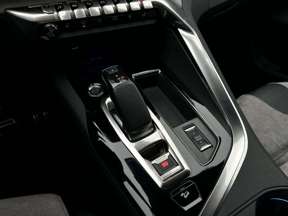 Peugeot 3008 1,6 Hybrid4 GT Pack EAT8 5d