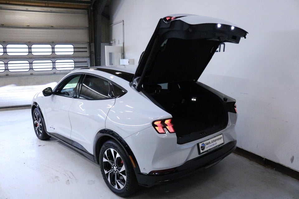Ford Mustang Mach-E 88 Premium Extended Range 5d