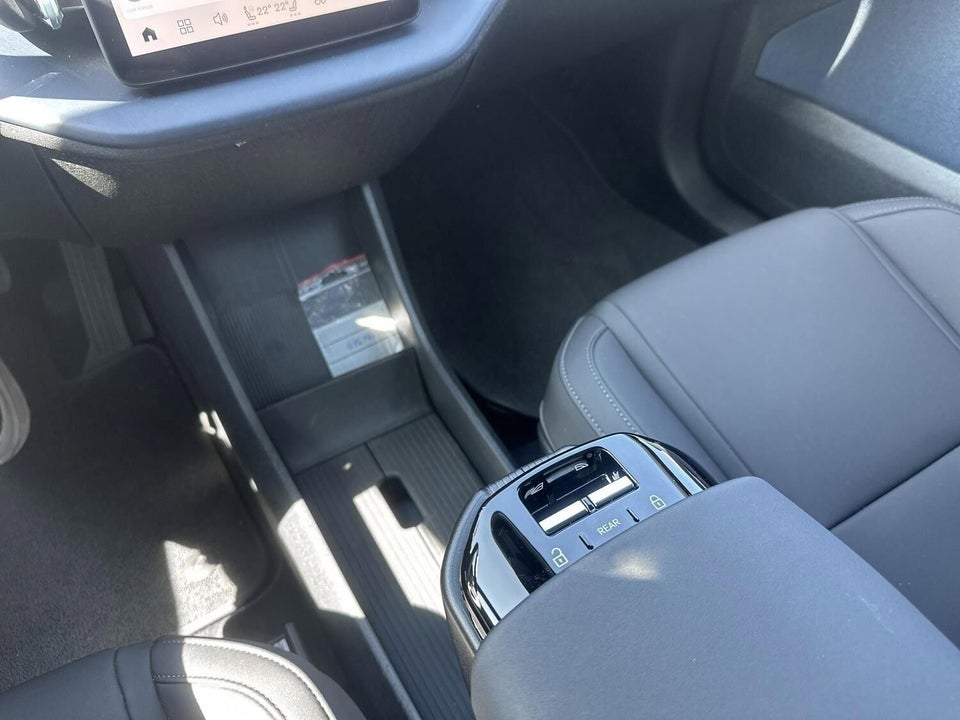 Volvo EX30 Extended Range Plus 5d