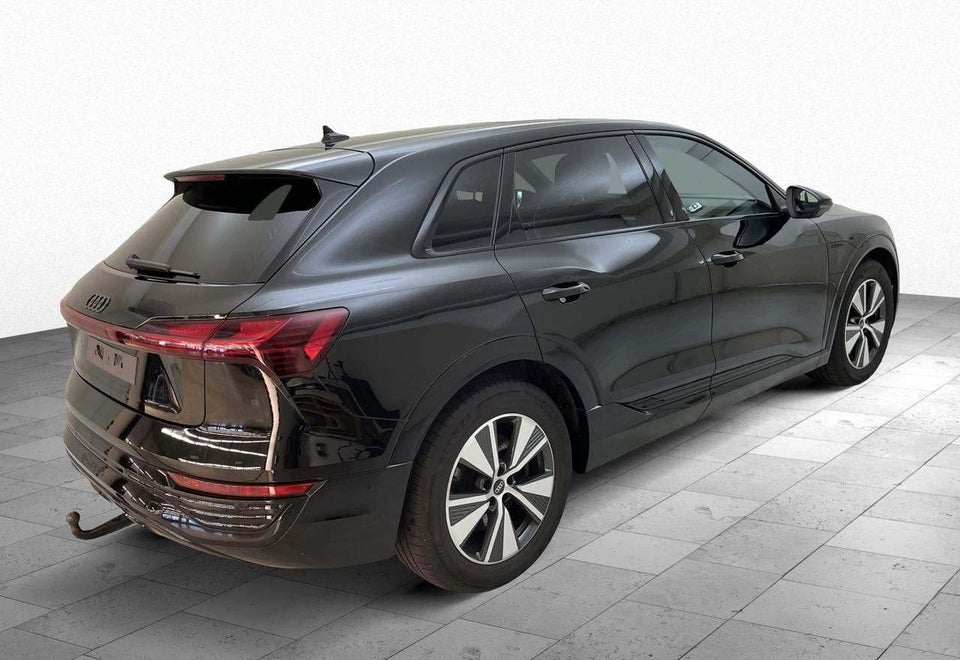 Audi Q8 e-tron 50 Advanced quattro 5d