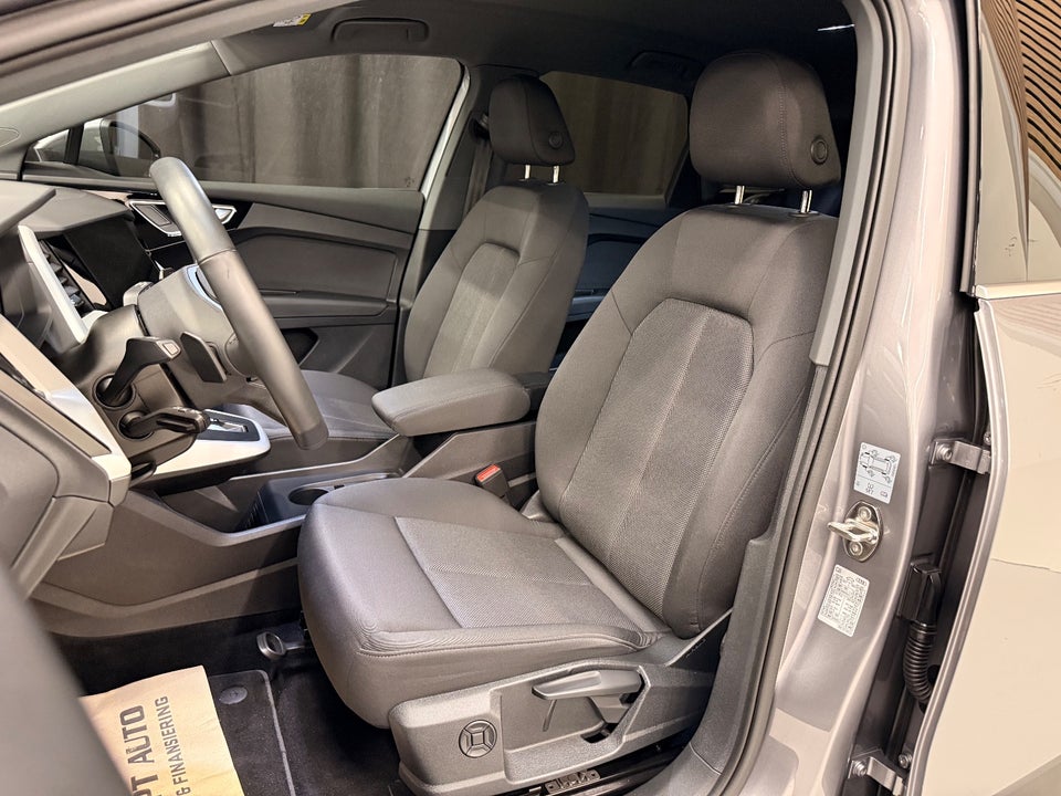 Audi Q4 e-tron 40  5d