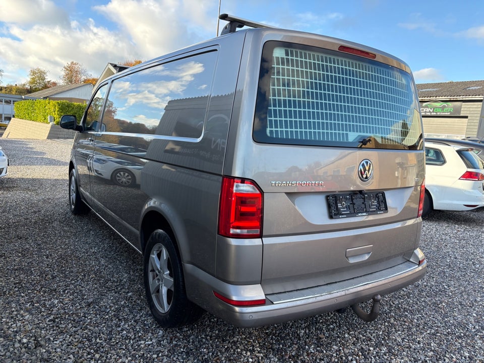 VW Transporter 2,0 TDi 150 Kassevogn lang