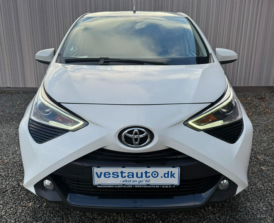 Toyota Aygo 1,0 VVT-i x-press 5d