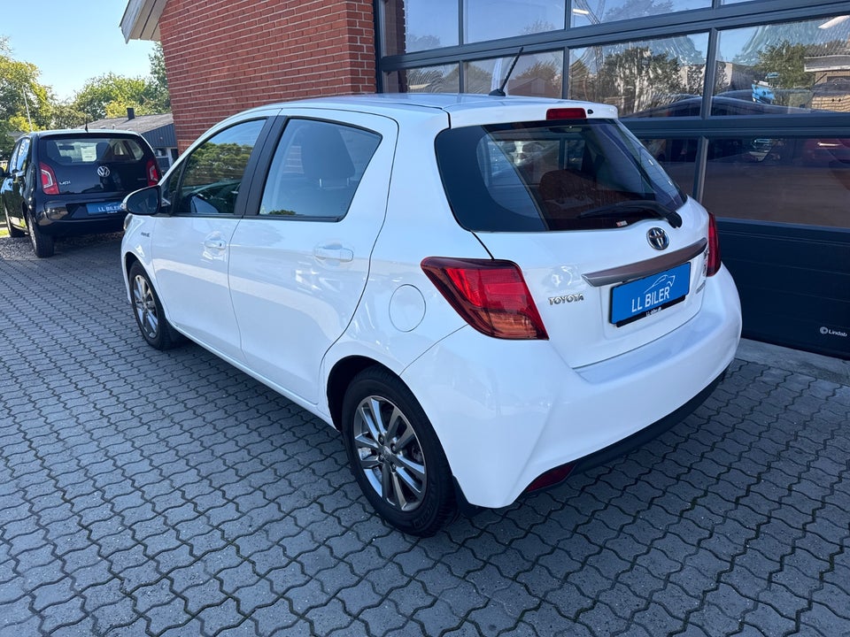 Toyota Yaris 1,5 Hybrid H2 Komfort e-CVT 5d