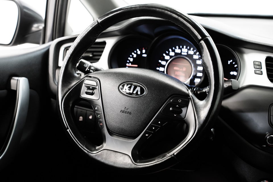 Kia Ceed 1,6 CRDi 128 Active SW 5d