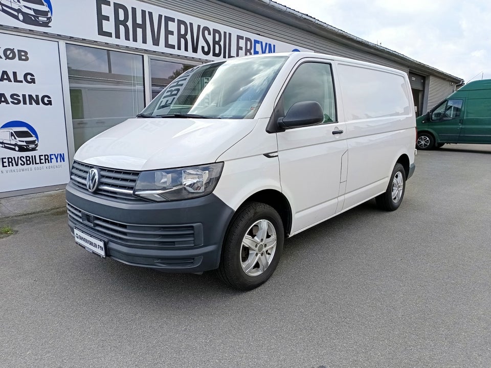 VW Transporter 2,0 TDi 102 Kassevogn kort