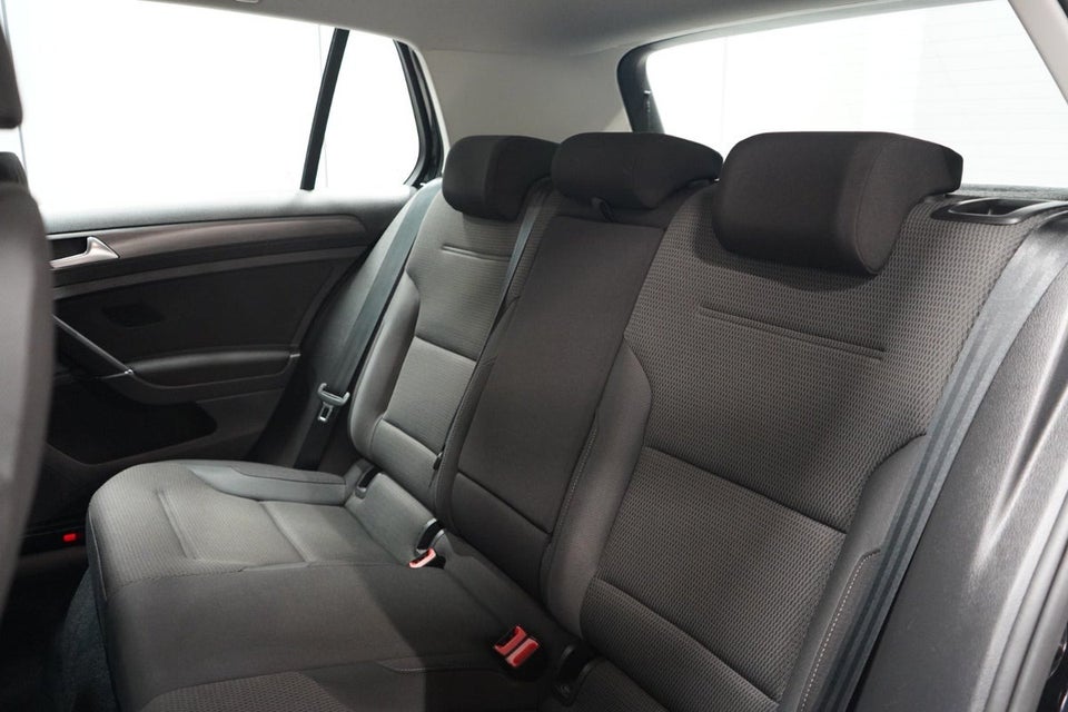 VW Golf VII 1,4 TSi 125 Comfortline 5d